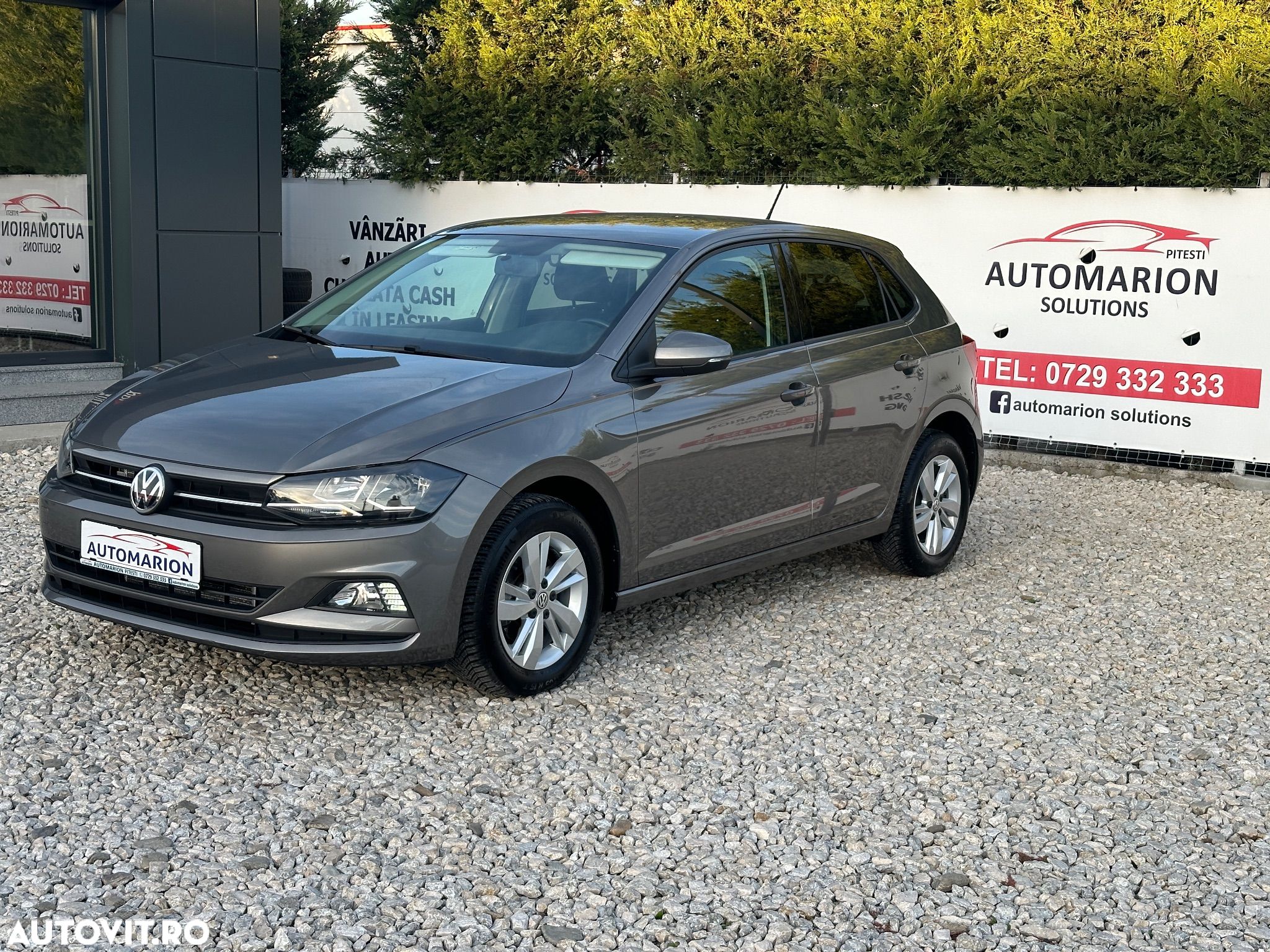 Volkswagen Polo 1.6 TDI Comfortline - 1