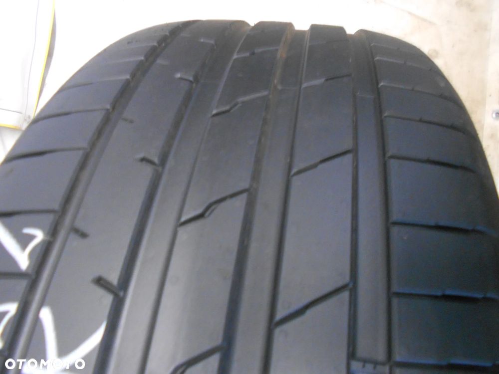 OPONA POJEDYNKA 255/35R22 HANKOOK ION EVO SUV DOT 0926 5.8MM - 2