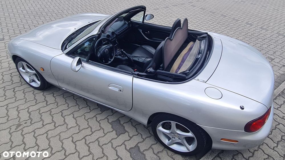 Mazda MX-5 1.9i 16V Sportive - 9
