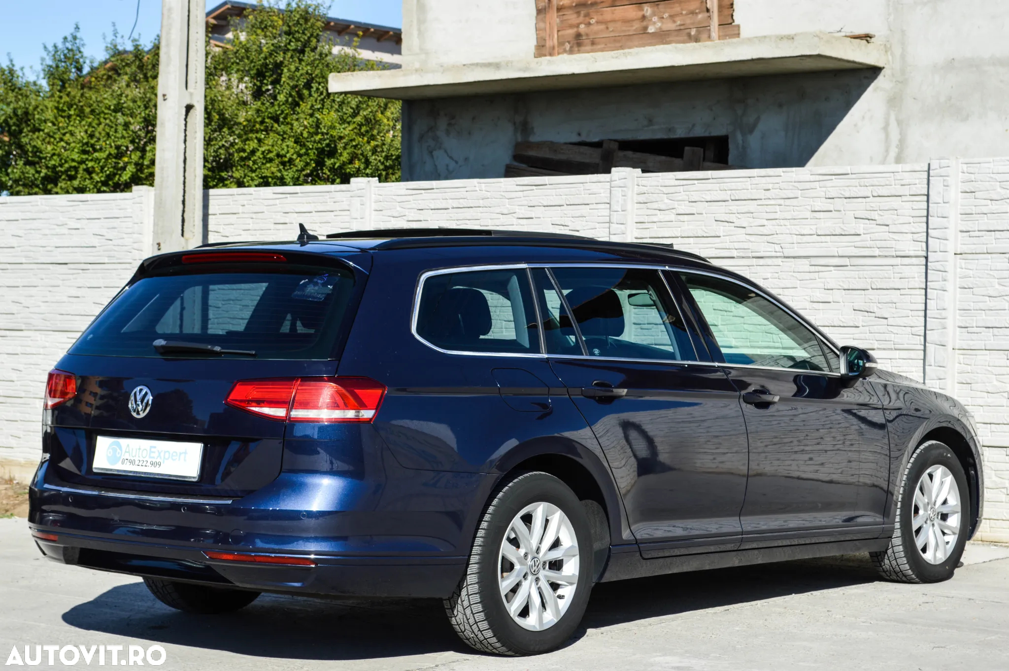 Volkswagen Passat Variant 2.0 TDI DSG (BlueMotion Technology) Comfortline - 4