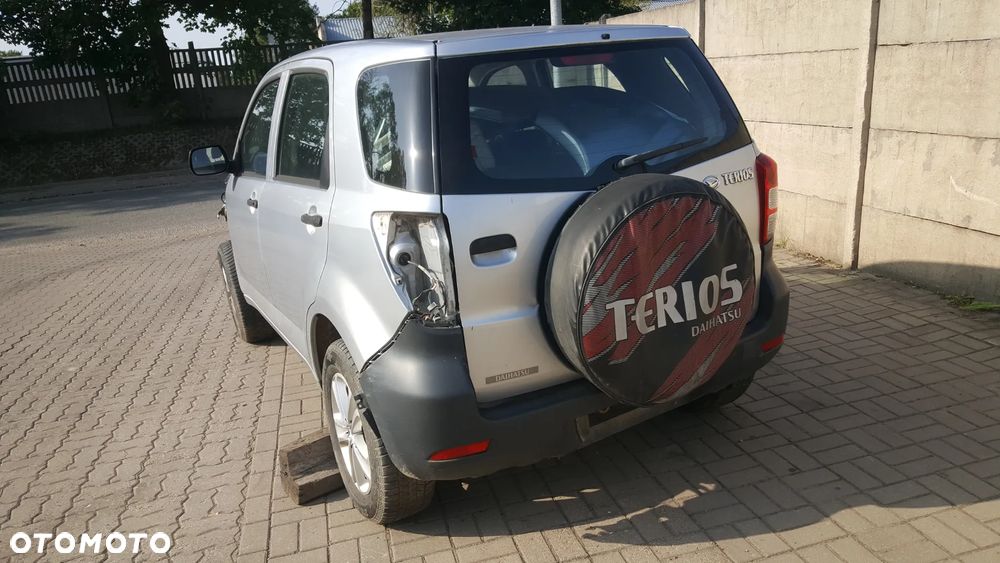 Klapa bagażnika tył tylna Daihastu Terios 2 II mocoanie koła zapasowego części