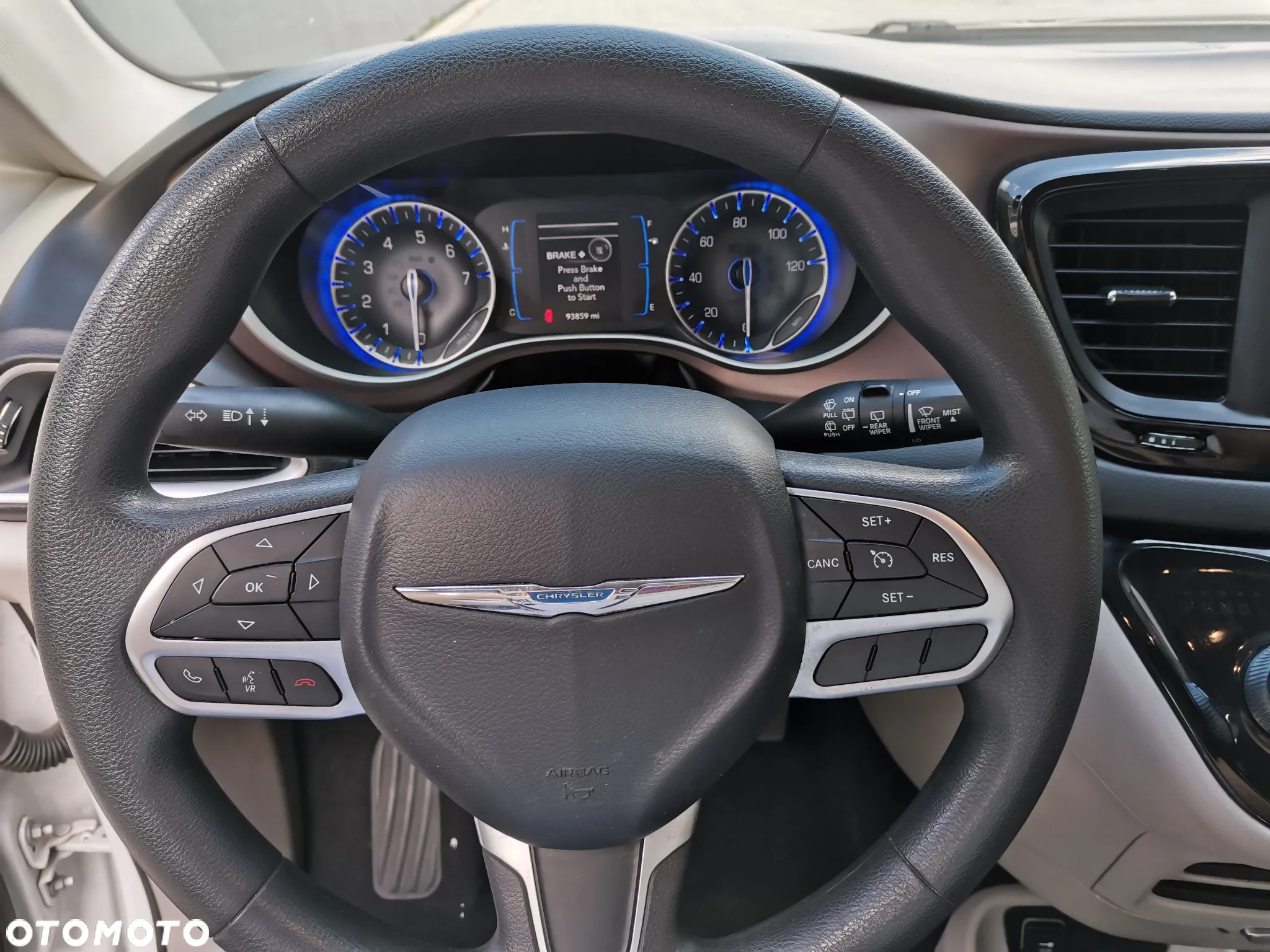 Chrysler Pacifica - 19