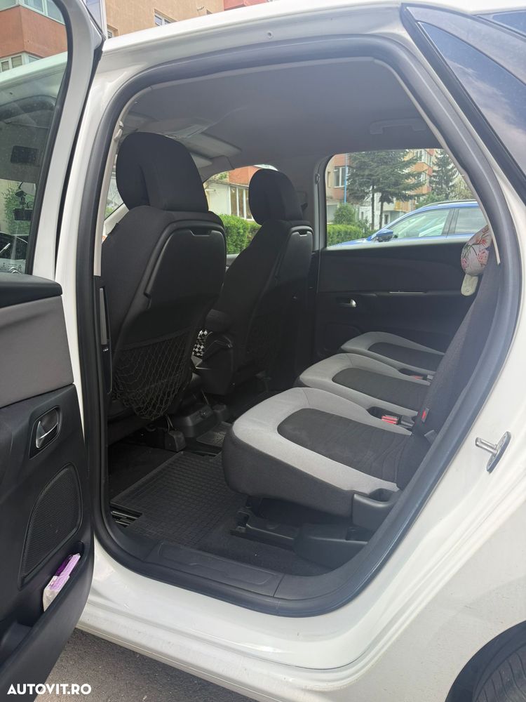 Citroën C4 Picasso 1.6 e-HDI Aut. Seduction - 7