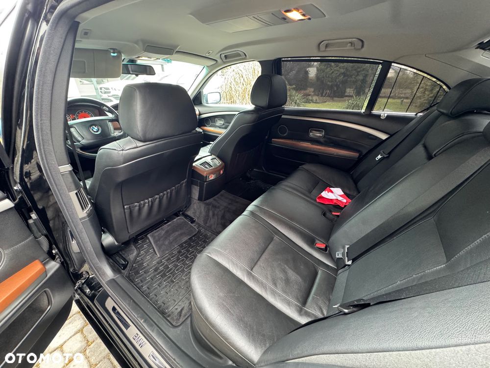 BMW Seria 7 730i L - 13