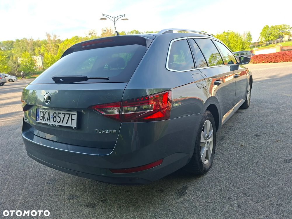 Skoda Superb 2.0 TDI SCR Style DSG - 7