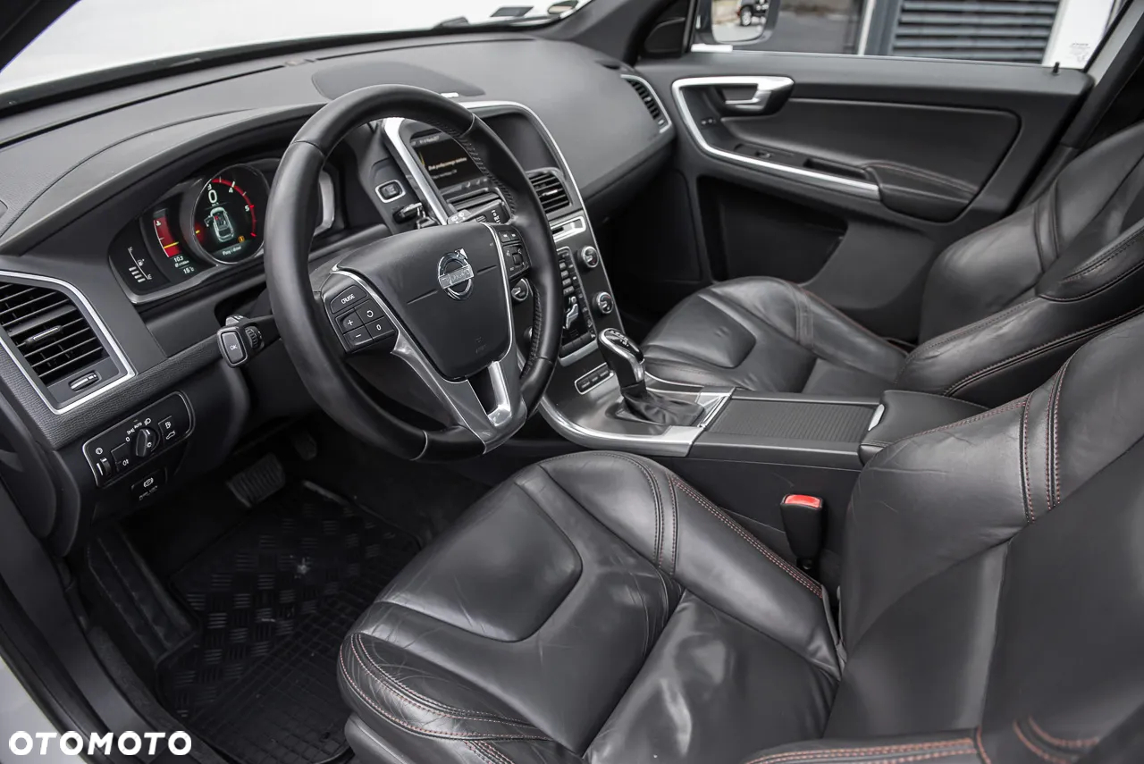 Volvo XC 60 D5 AWD Summum - 15