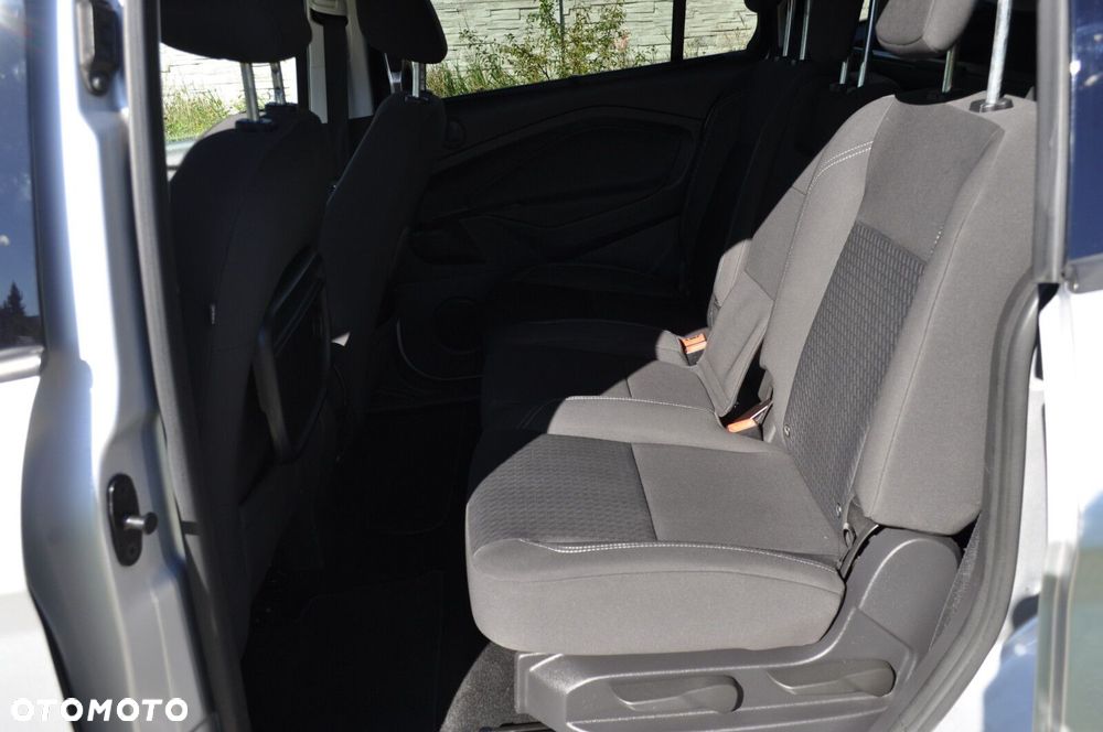 Ford Grand C-MAX - 13