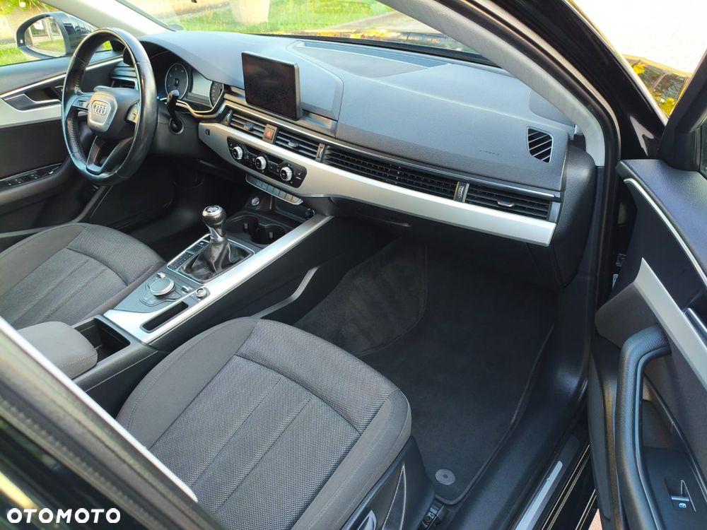 Audi A4 Avant 2.0 TDI - 24