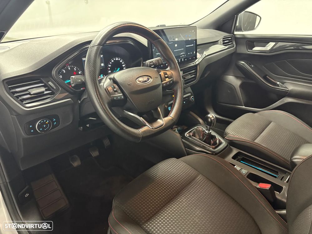Ford Focus SW 1.0 EcoBoost S&S ST-LINE DESIGN - 13