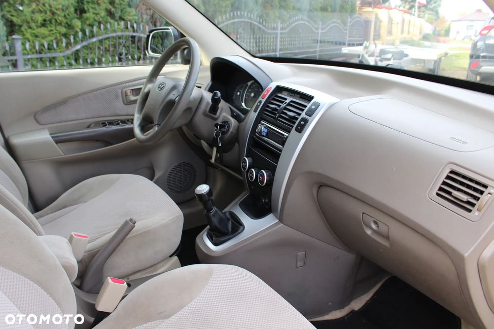 Hyundai Tucson 2.0 4WD GLS - 16