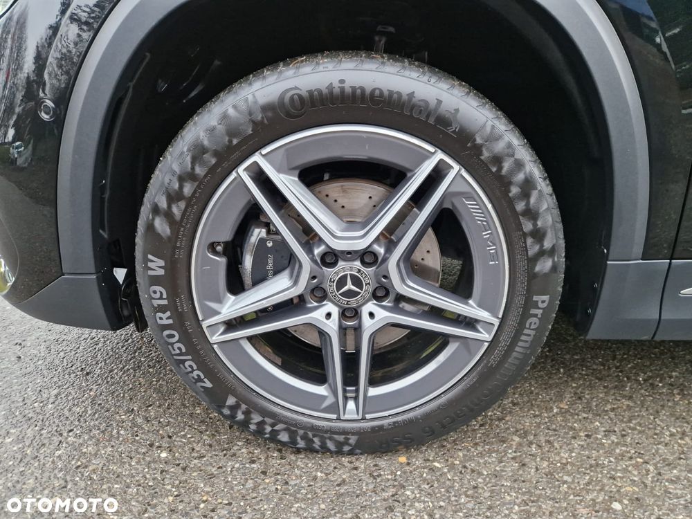 Mercedes-Benz GLA - 36