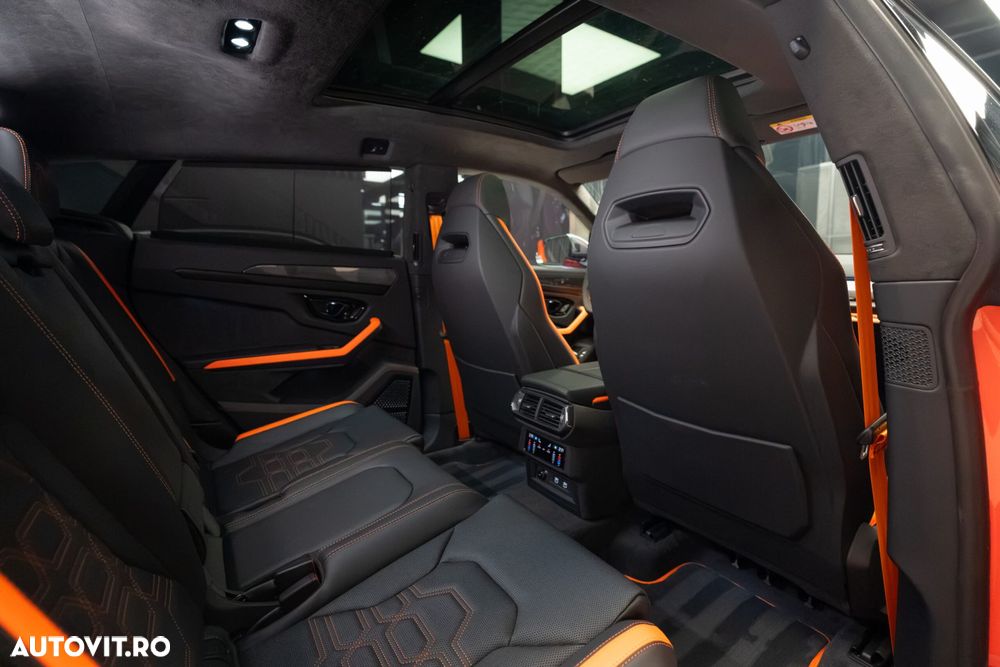 Lamborghini URUS - 37