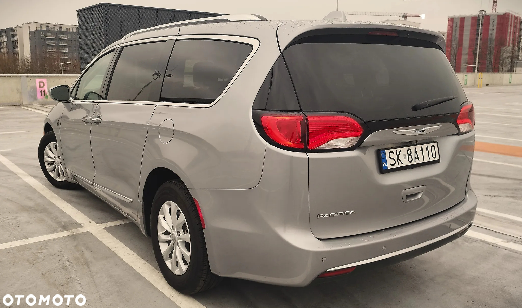 Chrysler Pacifica - 3