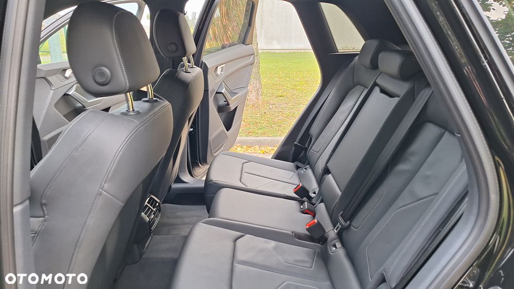 Audi Q3 45 TFSIe S tronic S line - 39