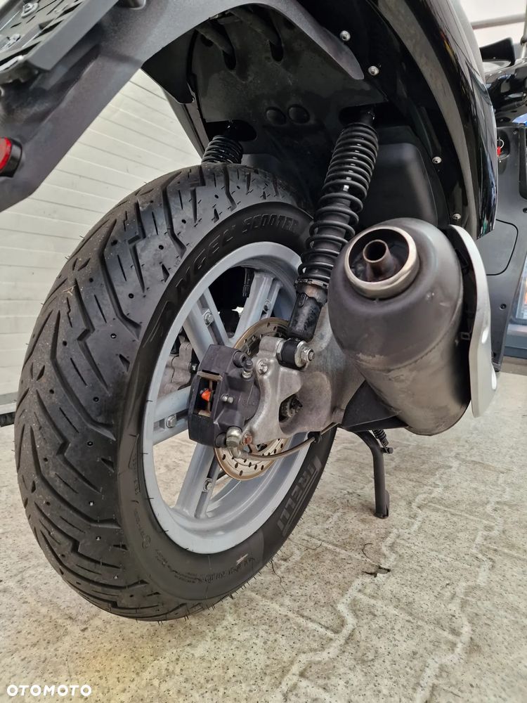 Aprilia Sportcity - 12