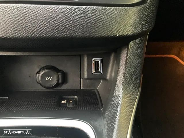 Peugeot 308 SW 2.0 BlueHDi GT EAT8 - 33