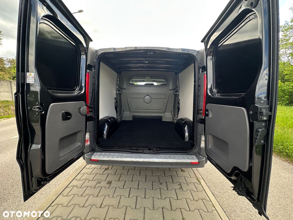 Opel Vivaro - 11