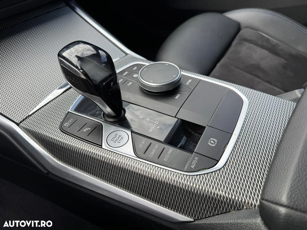 BMW Seria 3 318d Touring Aut. M Sport - 19