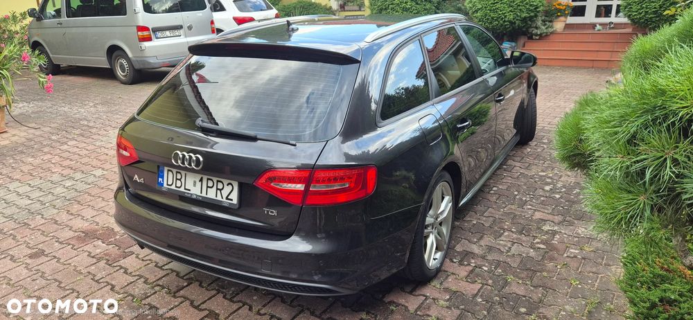 Audi A4 Avant 2.0 TDI DPF S line Sportpaket - 5