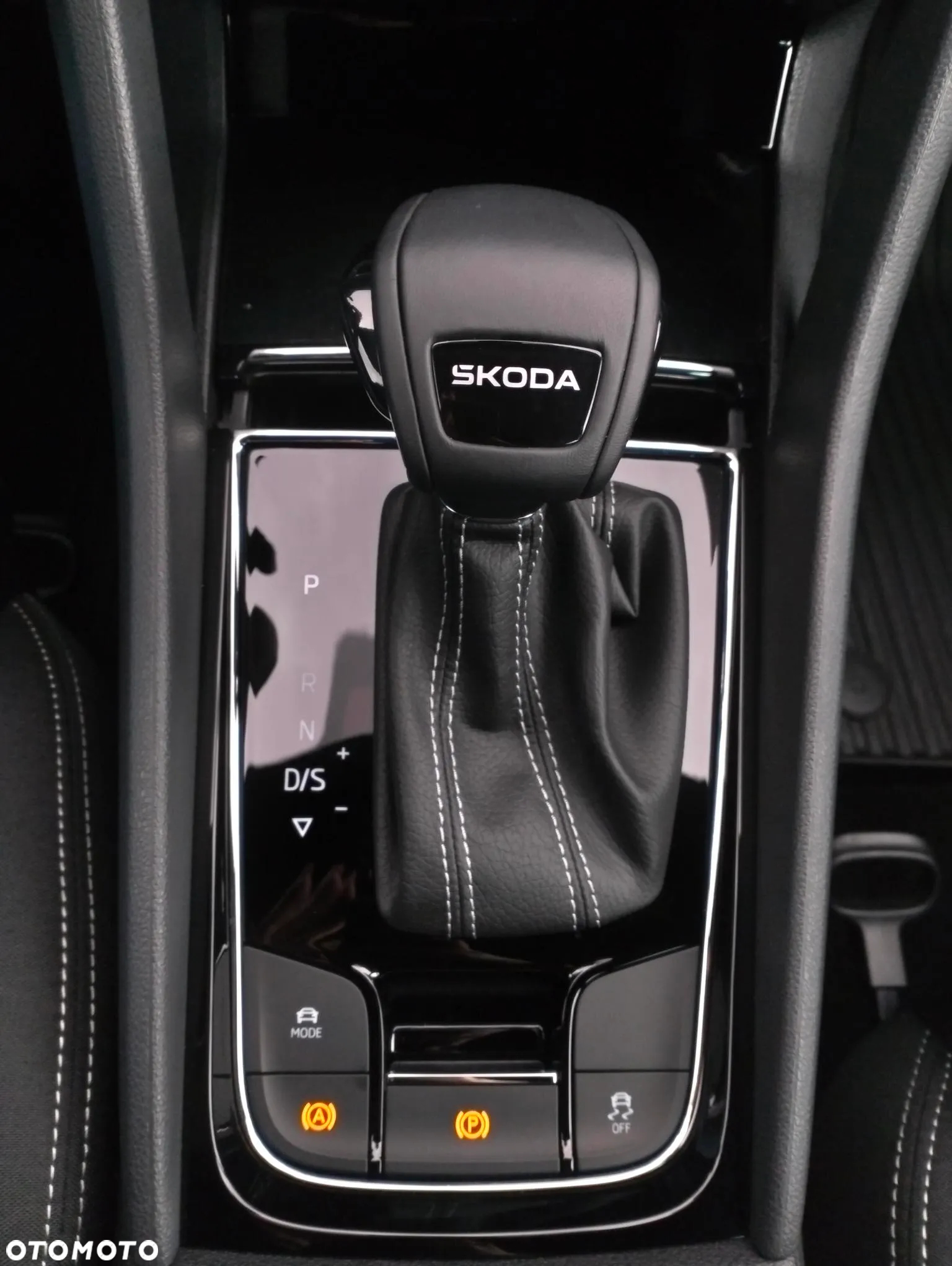 Skoda Karoq 1.5 TSI ACT Sportline DSG - 15