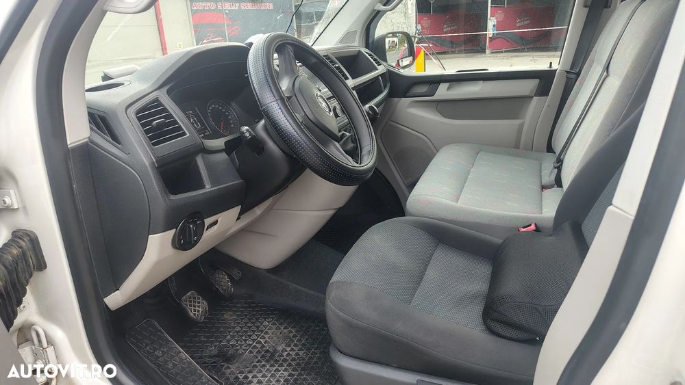 Volkswagen Transporter - 5