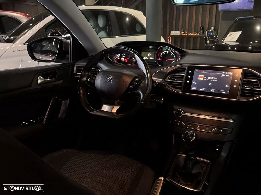 Peugeot 308 SW 1.5 BlueHDi Style J17 - 18