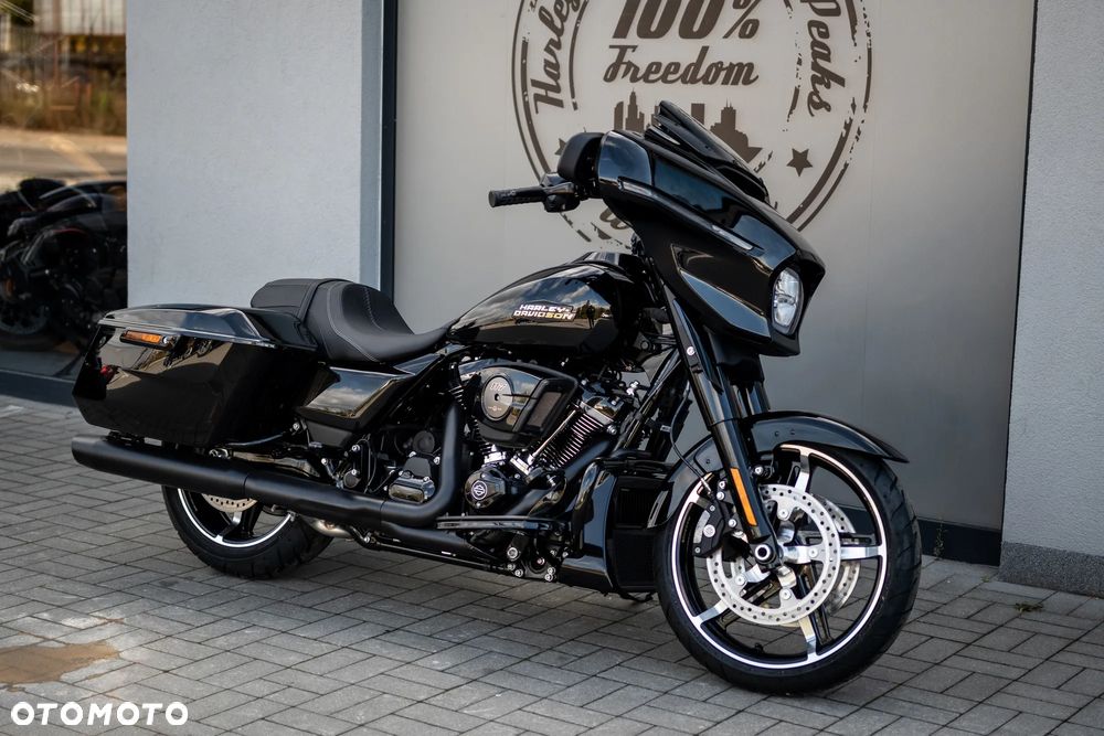 Harley-Davidson Touring Street Glide - 2