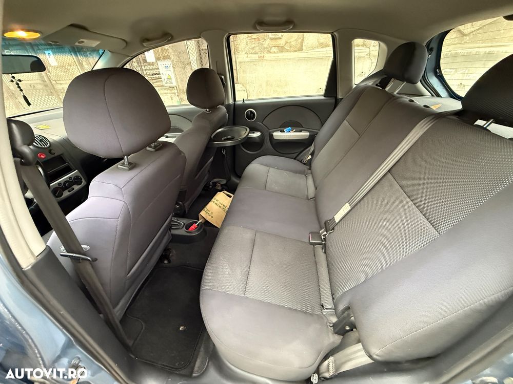 Chevrolet Aveo - 2