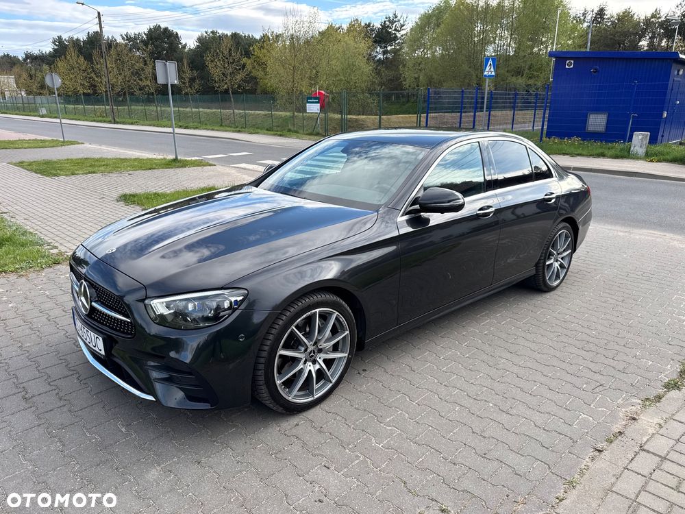 Mercedes-Benz Klasa E 200 4-Matic AMG - 2