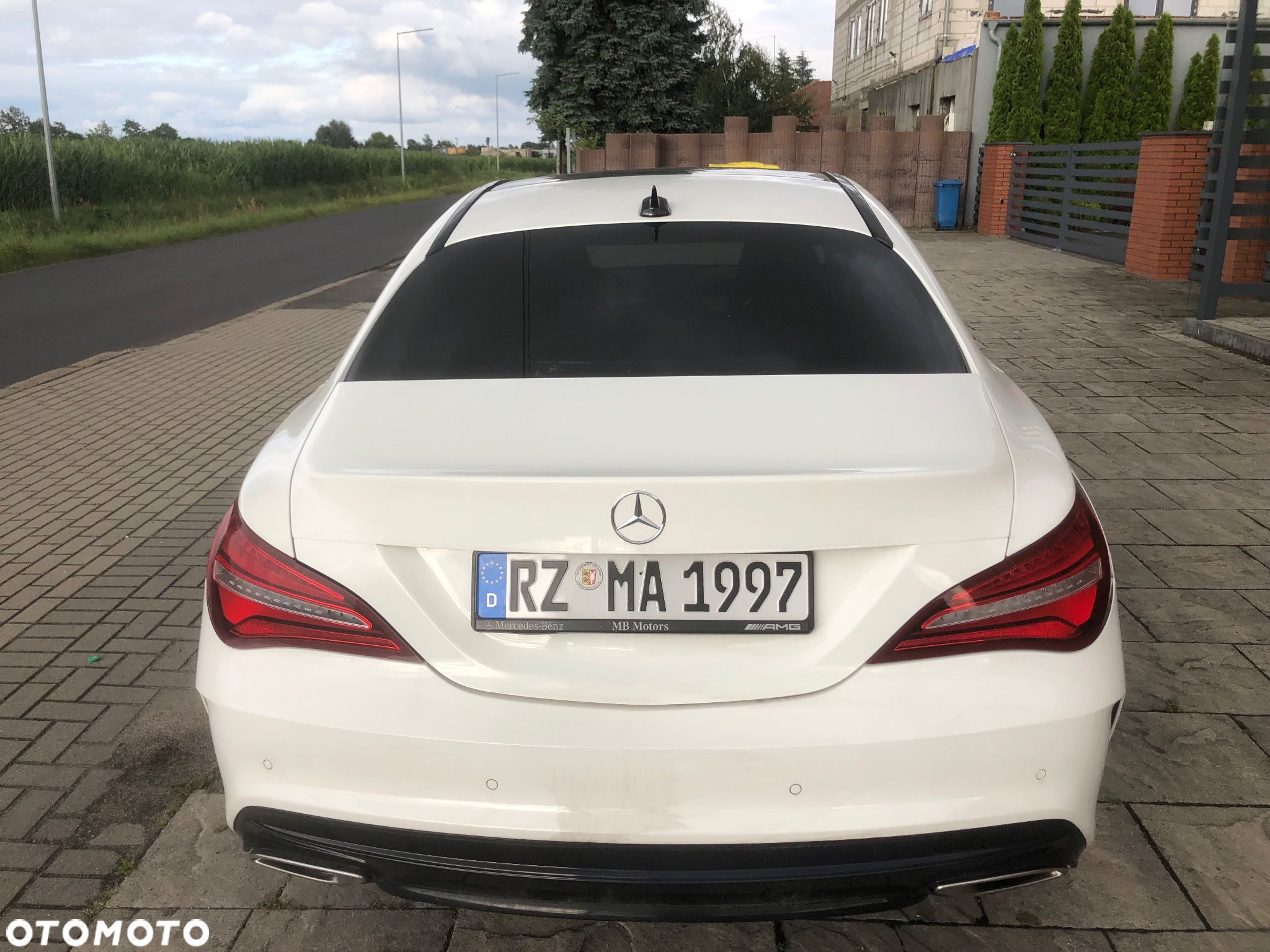Mercedes-Benz CLA 200 AMG Line - 5