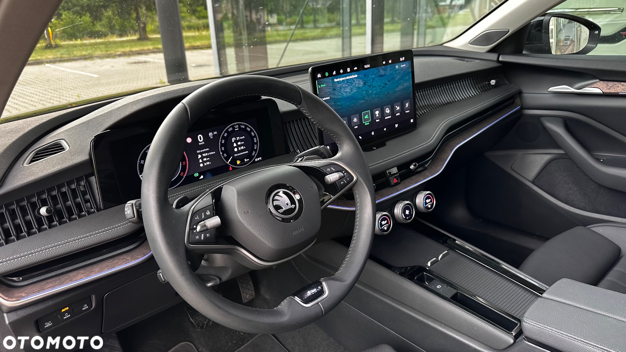 Skoda Superb 2.0 TDI SCR 4x4 L&K DSG - 21