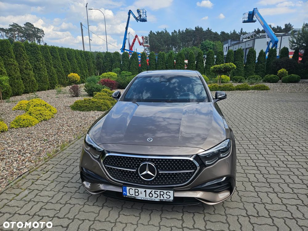Mercedes-Benz Klasa E 220 d mHEV 4-Matic AMG 9G-Tronic - 2