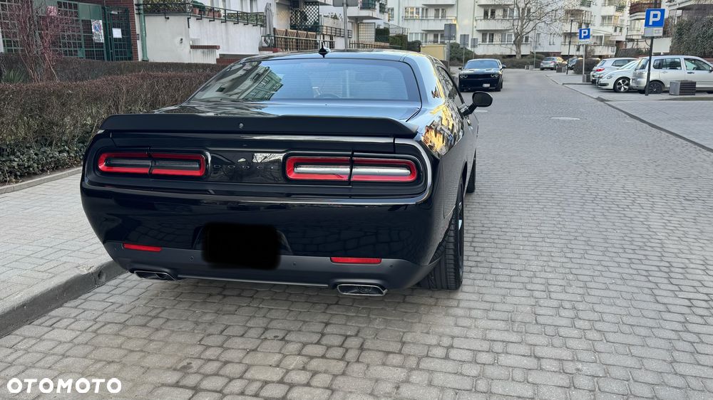 Dodge Challenger 5.7 R/T - 6