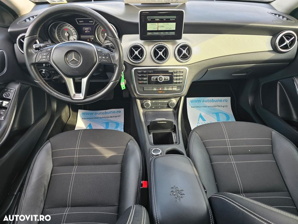 Mercedes-Benz GLA 200 d Aut. - 8