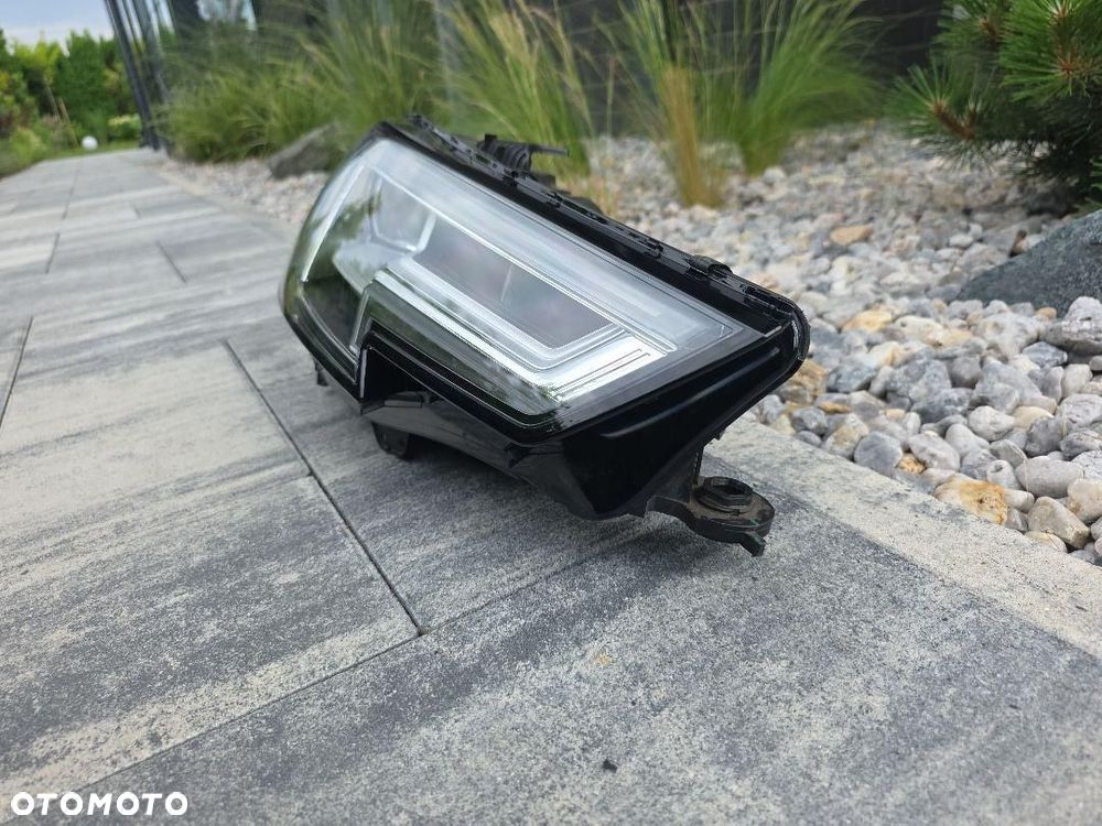 AUDI A4 S4 B9 8W0 8W Lampa prawa przód Full Led Dynamic 8W0941034 2015 - 3