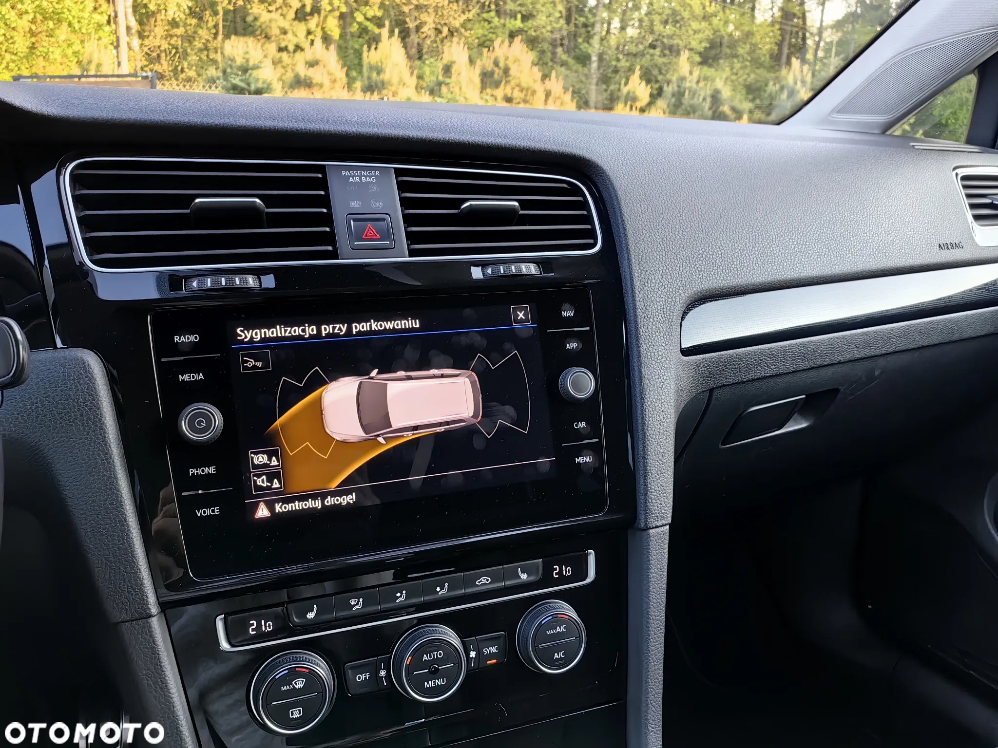 Volkswagen Golf 2.0 TDI DSG Sound - 38