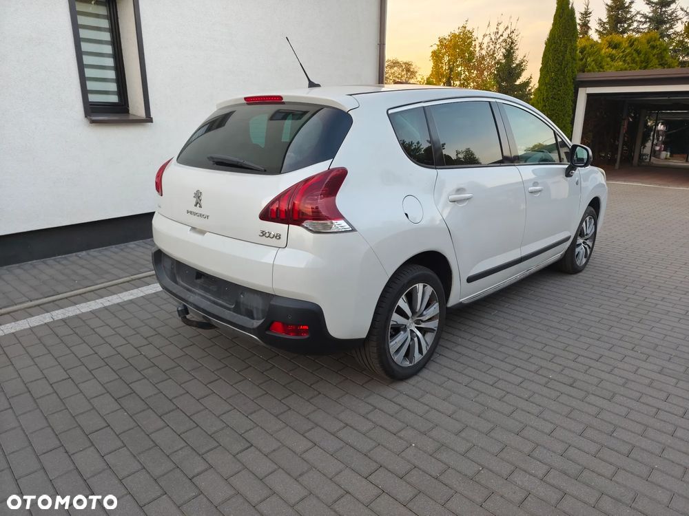 Peugeot 3008 1.6 HDi Premium - 5