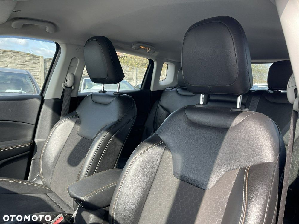 Jeep Compass 1.4 TMair Longitude FWD S&S - 11