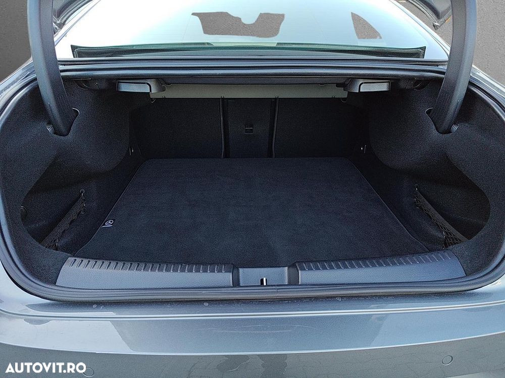 Mercedes-Benz CLA 180 7G-DCT AMG Line - 19