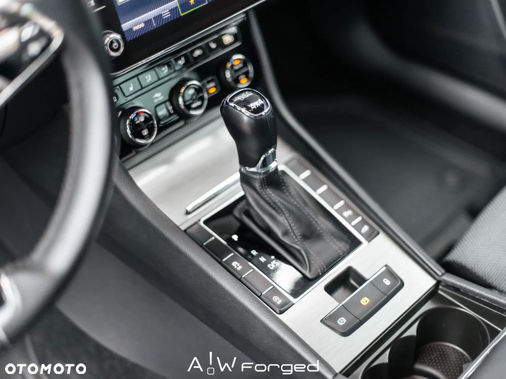 Skoda Superb 2.0 TDI SCR 4x4 Style DSG - 27