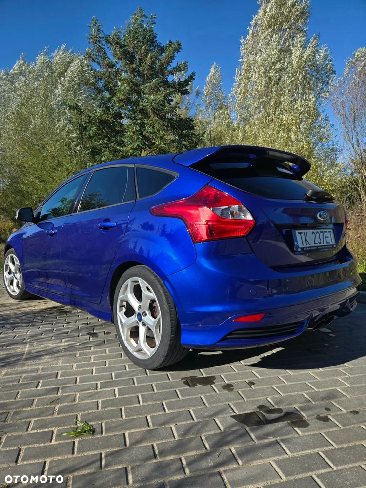 Ford Focus ST2 - 6