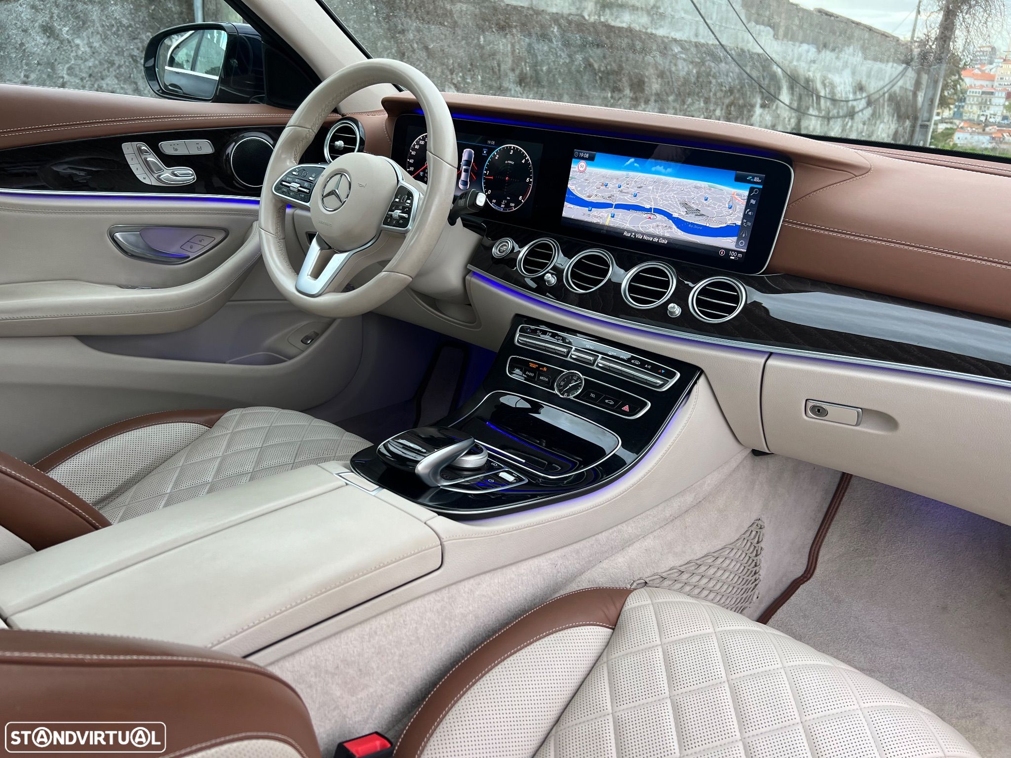Mercedes-Benz E 220 d Exclusive Line - 1