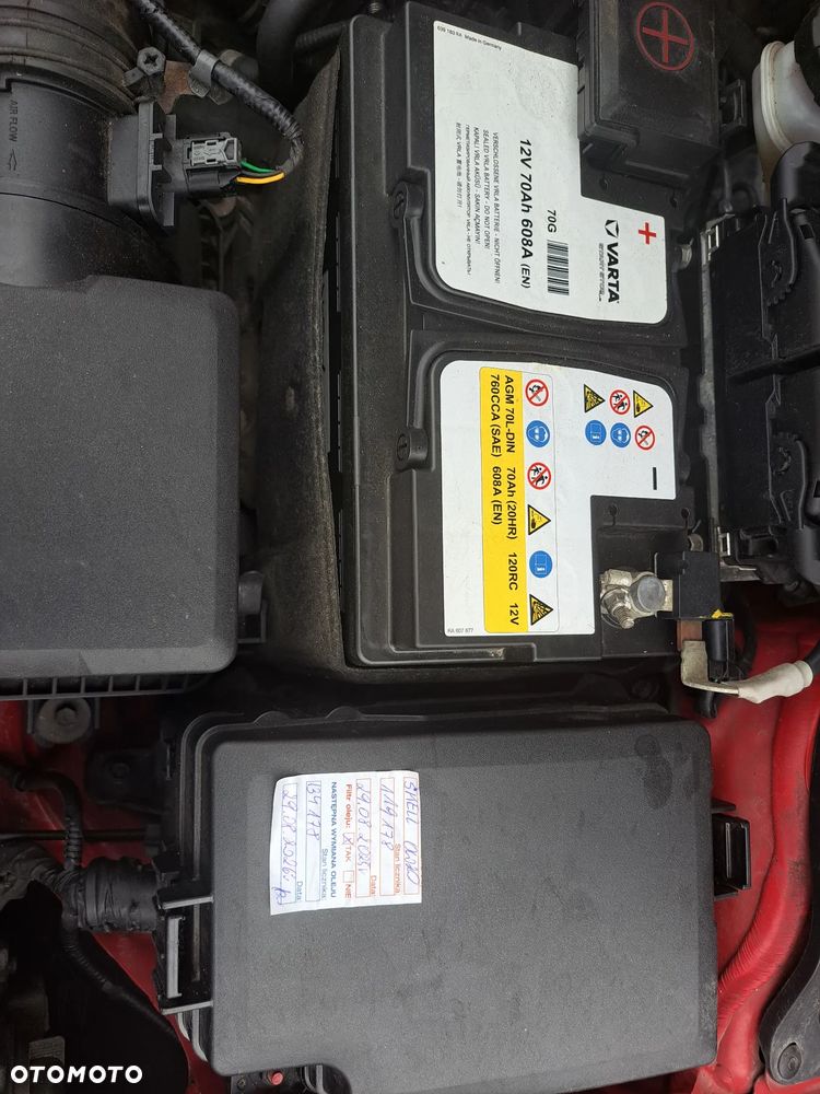 Hyundai i30 1.5 DPI Modern - 24