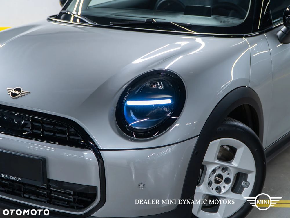 MINI Cooper C Essential Trim - 10