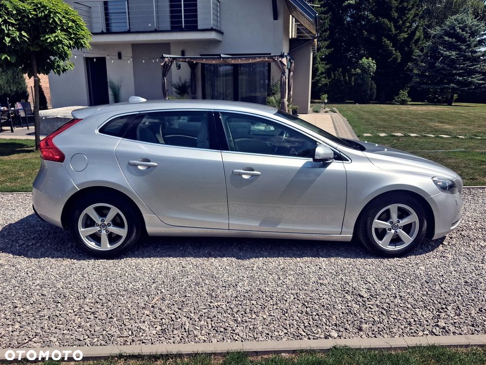 Volvo V40 D2 Summum - 9
