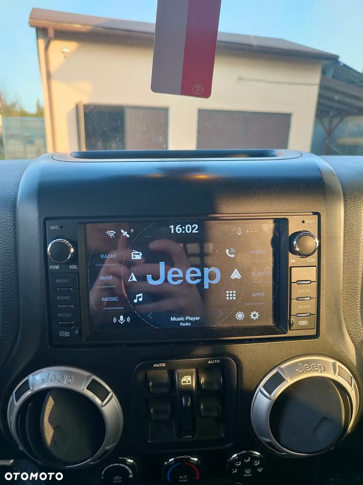 Jeep Wrangler 3.6 Unlim Sahara - 16