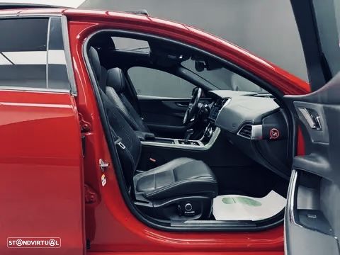 Jaguar XE D180 Aut. R-Dynamic S - 13