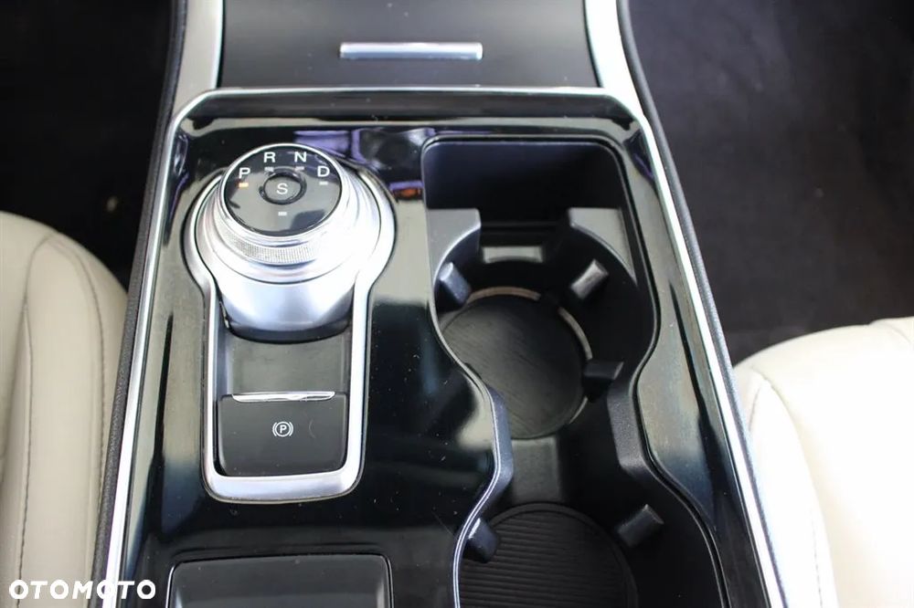 Ford Edge - 16
