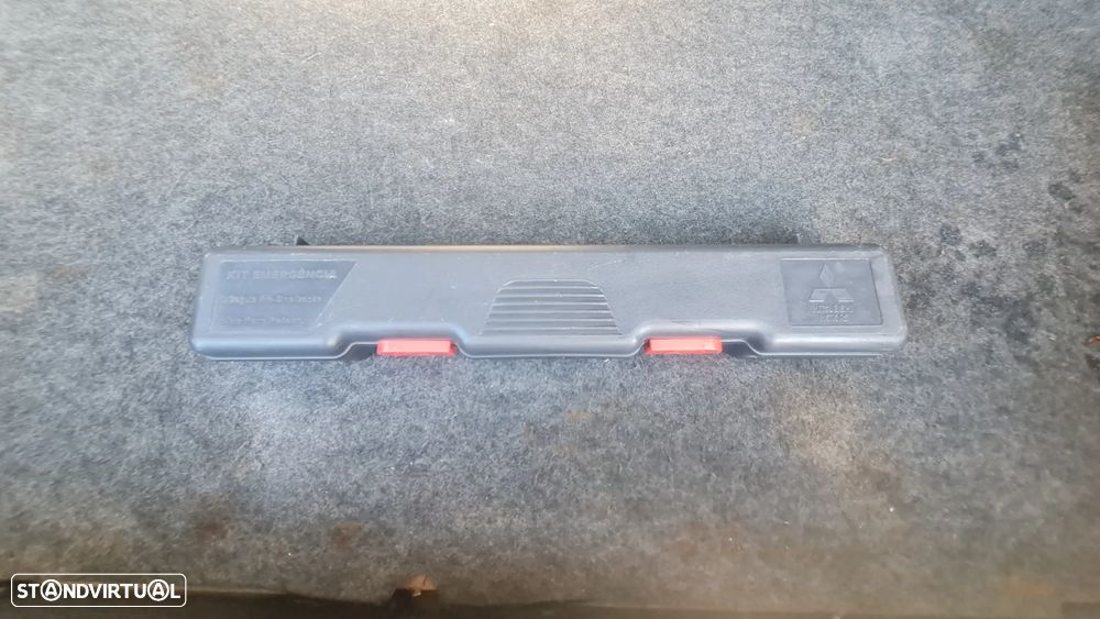 Mitsubishi Lancer 1.5 Invite - 12