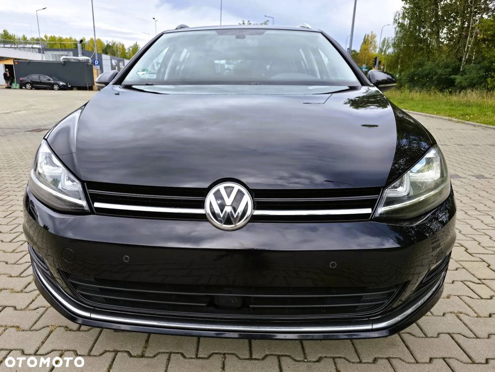 Volkswagen Golf 2.0 TDI BlueMotion Technology Lounge - 4